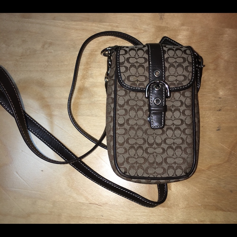 Coach crossbody wallet